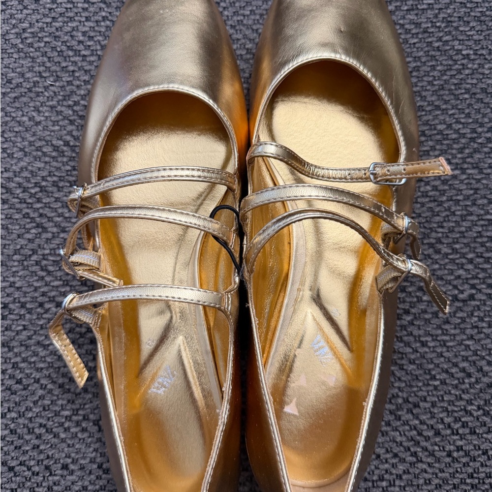Zara Gold Metallic Ballet Flats with buckle’s and straps Size 39 formal holiday - Picture 4 of 4